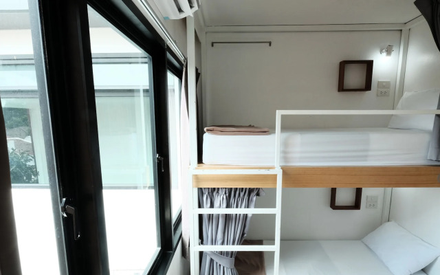 Wayha Hostel Don Mueang Airport