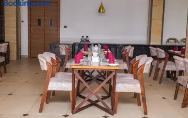 Asian Buddha Hotel