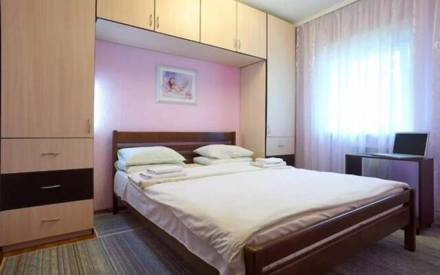 Boryspil Airport Sleep&Fly GuestHouse