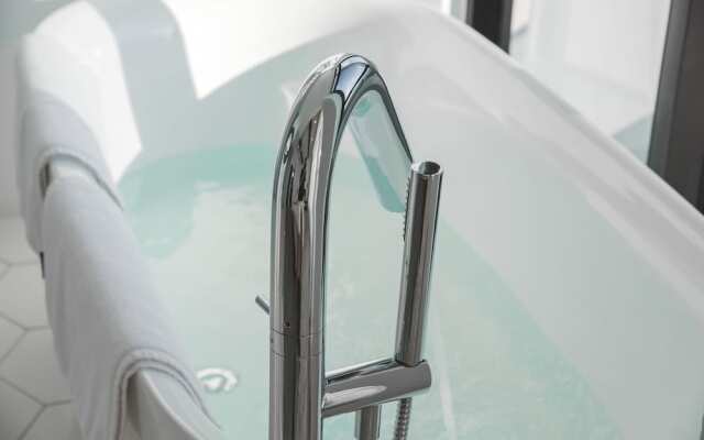 Cloud 9 Panorama Guest House