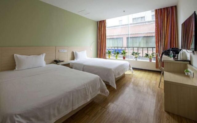 E Hotel