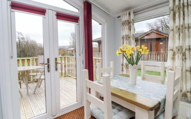 Bowland Lakes Leisure Village Lodge 16