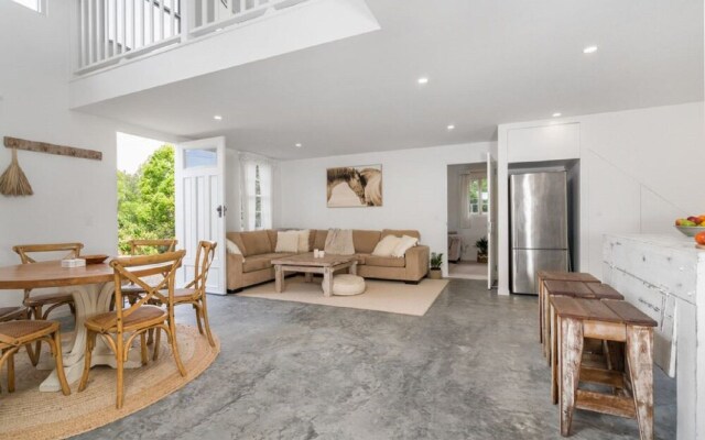Your Luxury Escape-Ocean View Barn House
