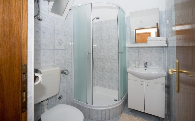 Apartment Nina - sea view family apartments A6 Celina Zavode, Riviera Omis