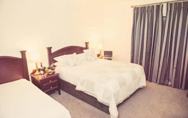 Devon Inn Hotel