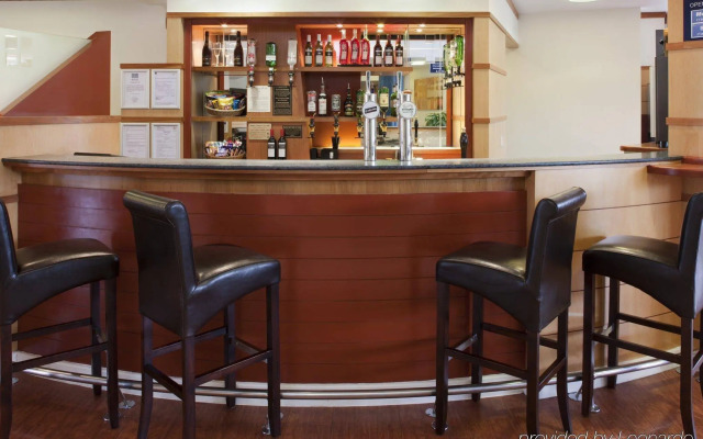 Holiday Inn Express Cardiff Bay by IHG