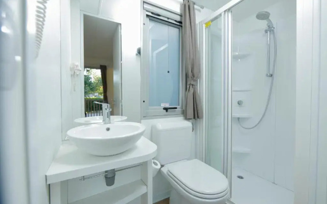 hu Altomincio village