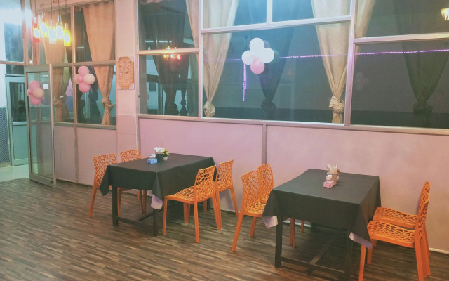 City Palace And Banquet Hall