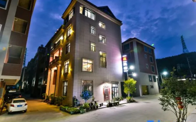 Yijiayi Homestay (Quanzhou High-Speed Railway Station)