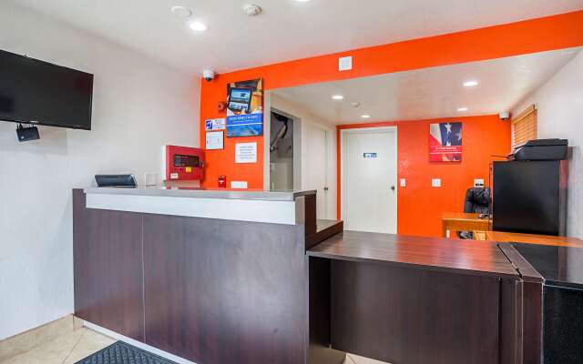 Motel 6 Ventura, CA - Downtown