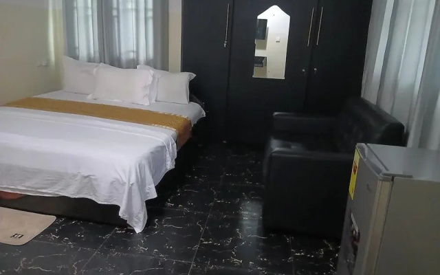 Bluefin Hotel