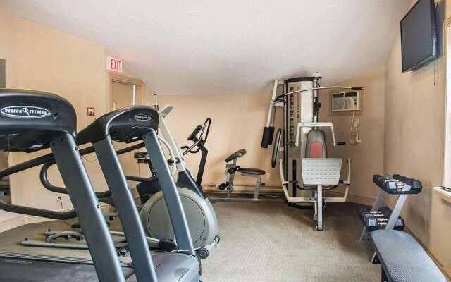 Comfort Inn & Suites Thousand Islands Harbour District