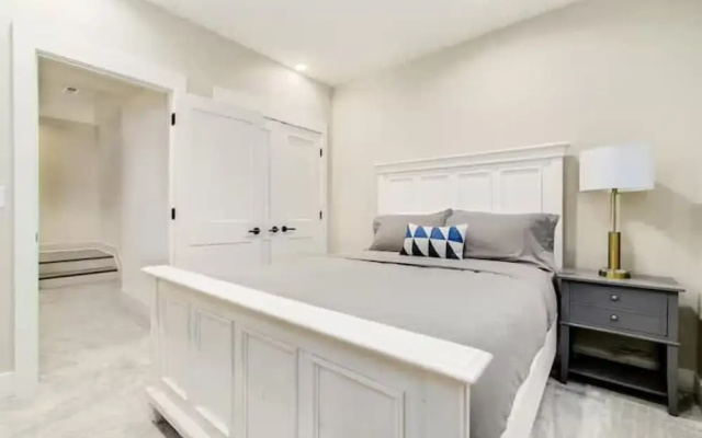 Jungle House Designer Residences – Downtown Columbus