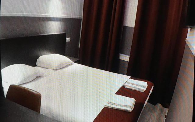 Hotel Manofa