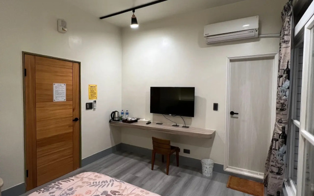 Riverside Homestay B&B