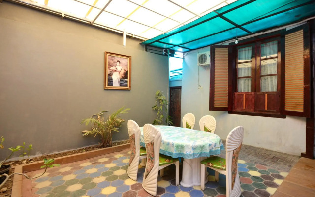 RedDoorz At Golden Inn Tugu Yogyakarta