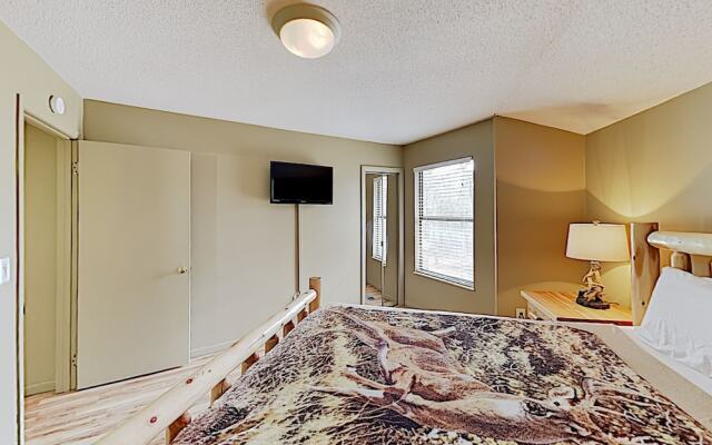 Roundette Cabin 2 Bedrooms 1.5 Bathroom Cabin