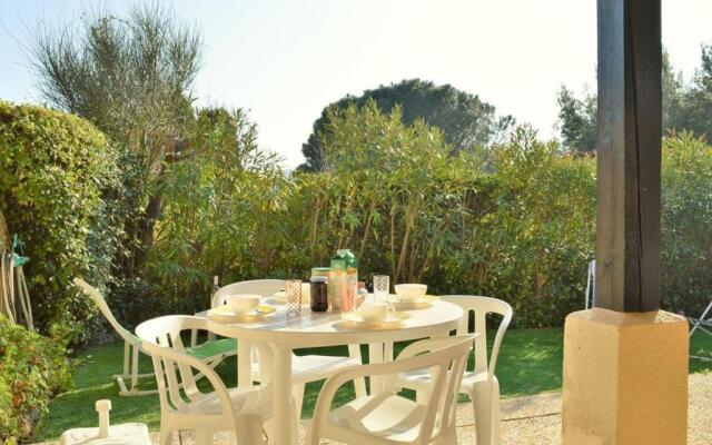 Appartement Le Lavandou, 2 pièces, 4 personnes - FR-1-251-238