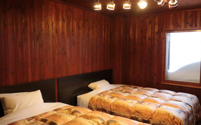 Forest Inn Sangoro