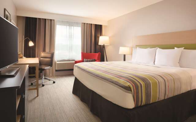 Country Inn & Suites by Radisson, Monterey Beachfront-Marina, CA