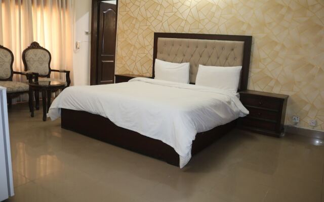 City Home Guest House F-8
