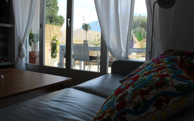 Appartamento con terrazza a due minuti dal lago