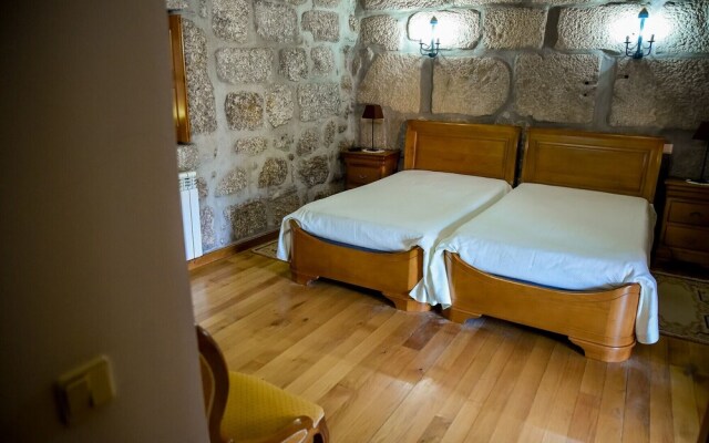 Rustic House with Swimming Pool, Vieira Minho by Izibookings