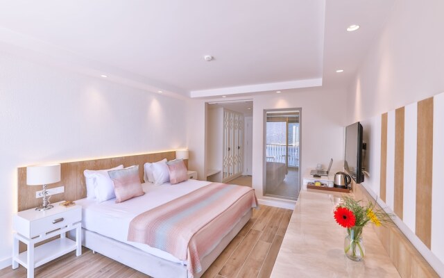 Hilaris Hotel
