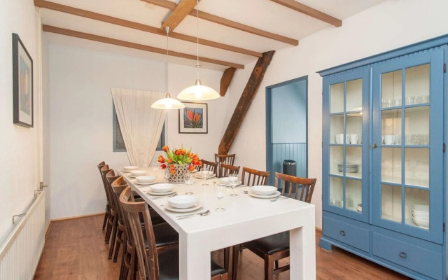 Inviting Farmhouse in 't Zand near Marine Museum