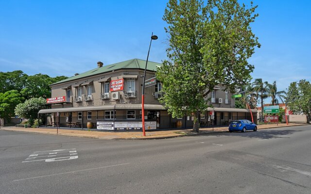 Imperial Hotel Singleton