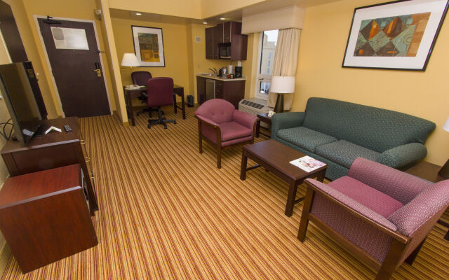 Courtyard by Marriott Monterrey Airport