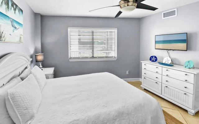 Mainsail Condominiums