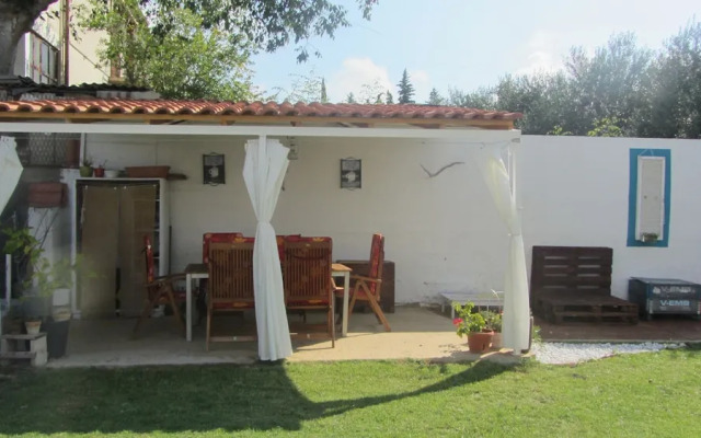 Ante - Free Parking - A2