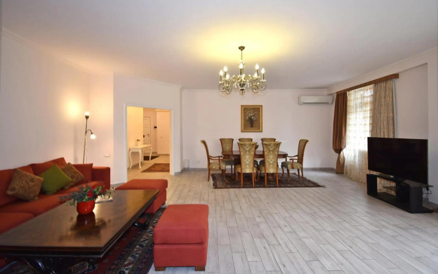 Aram Street, 2 bedrooms Beautiful, Modern apartment DI723