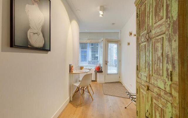 Luxurious Studio Jordaan Couple Getaway