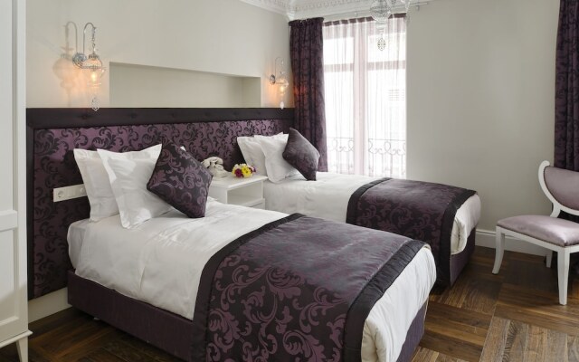 Next House Pera Hotel