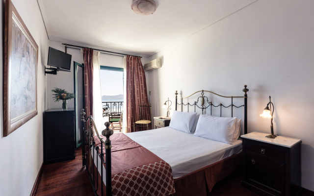 Dionysos Hotel