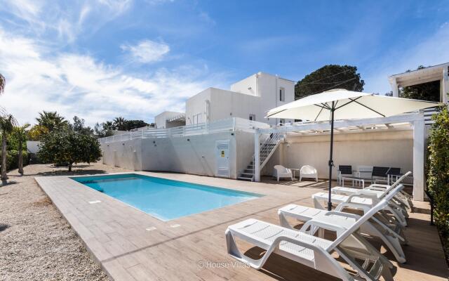 Albantica In Avola With 3 Bedrooms And 3 Bathrooms