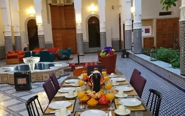 Riad Au " 20 jasmins & Spa "