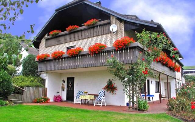 Apartment in Deifeld With Garden