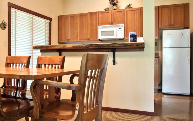 Snow Creek Lodge by Fernie Lodging Co