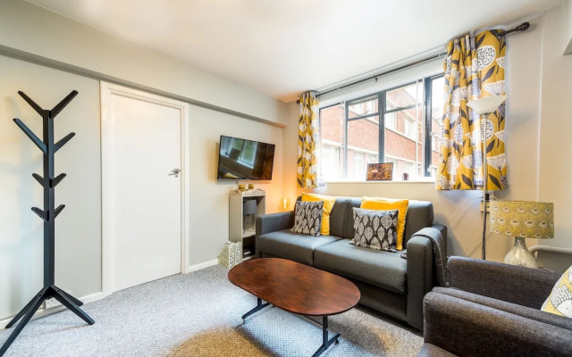 Warm and welcoming Home in Putney