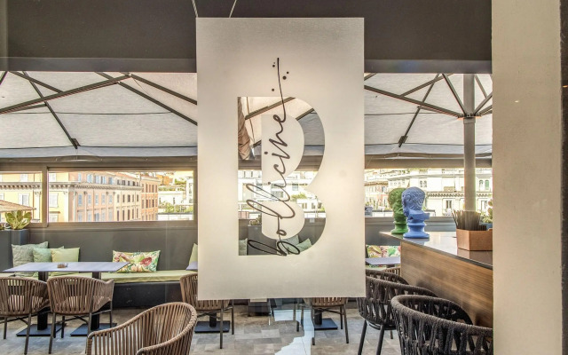 Hotel 77 Seventy-Seven