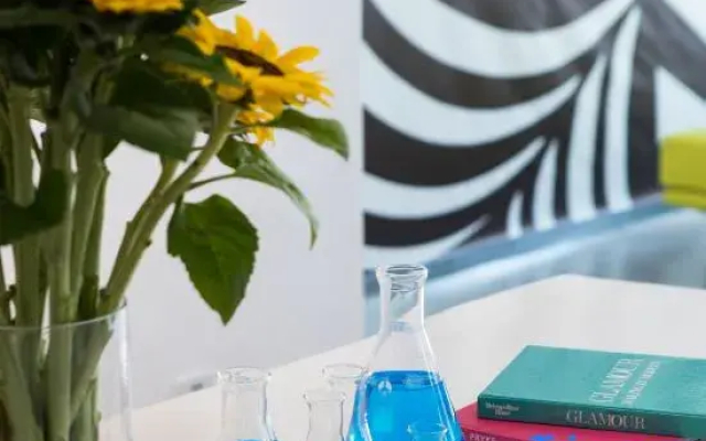 Laboratory design studio
