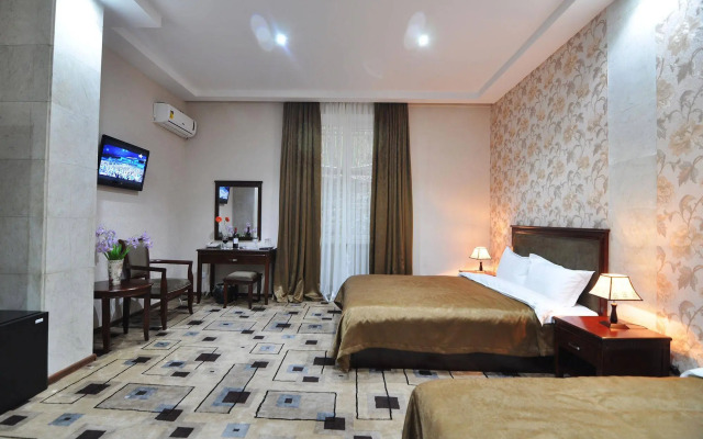 Margo Palace Hostel