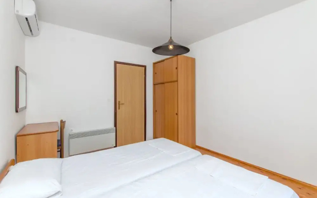 Apartments Spomenka