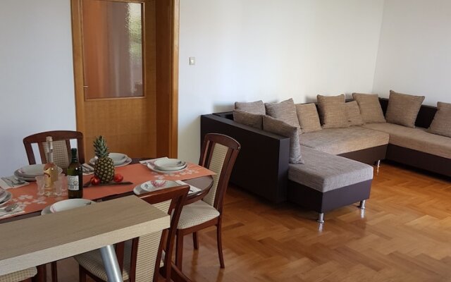 Apartments Dunja Malinska