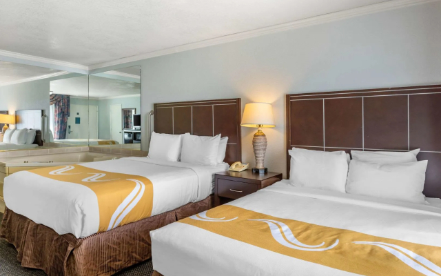 The Buena Park Hotel & Suites