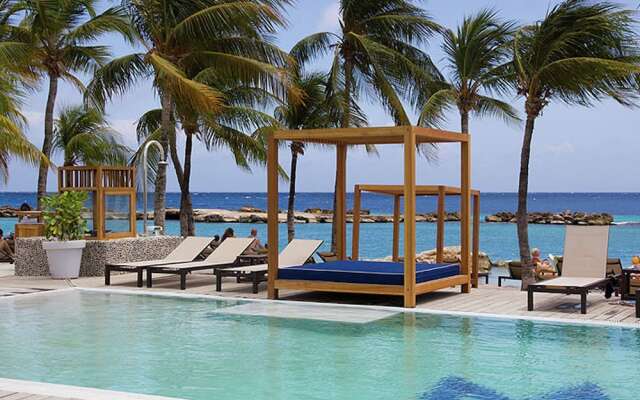 Luxurious Villa in Willemstad with Private Pool