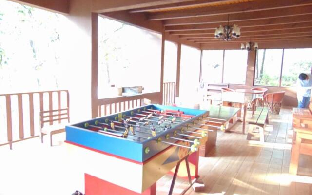 Cabaña dentro del Bosque para 24 Personas